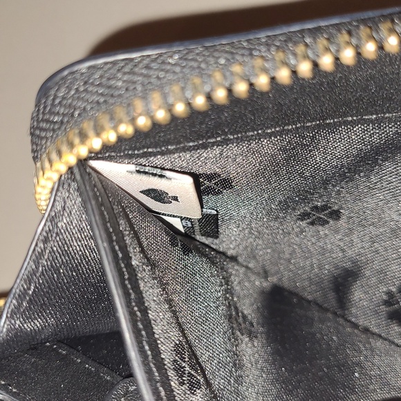 Kate Spade Spencer Metallic Dot Continental Wallet - Picture 8 of 8